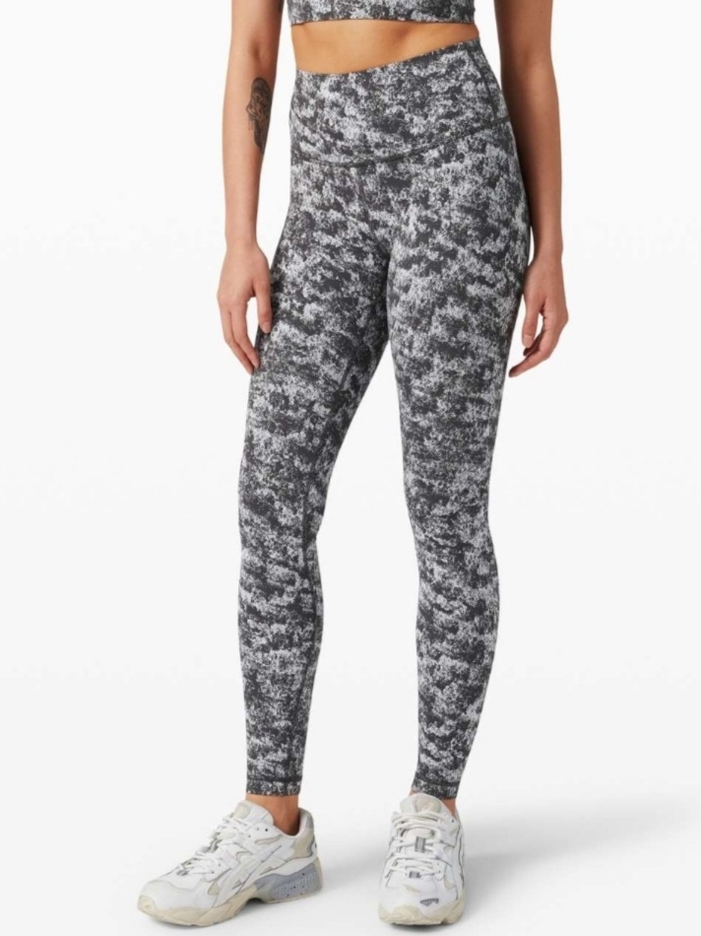 Lululemon Wunder Under High-Rise Tight 28" *Luxtreme Misted Jacquard Graphite 6